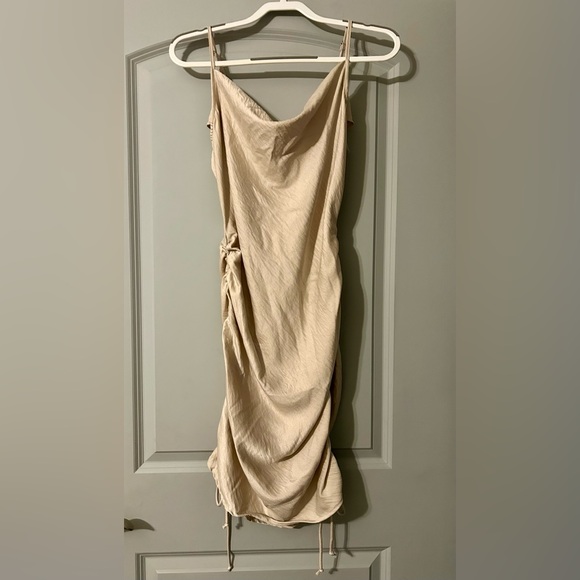 By Together Women’s Chic Beige Midi Dress Size S - Picture 2 of 5